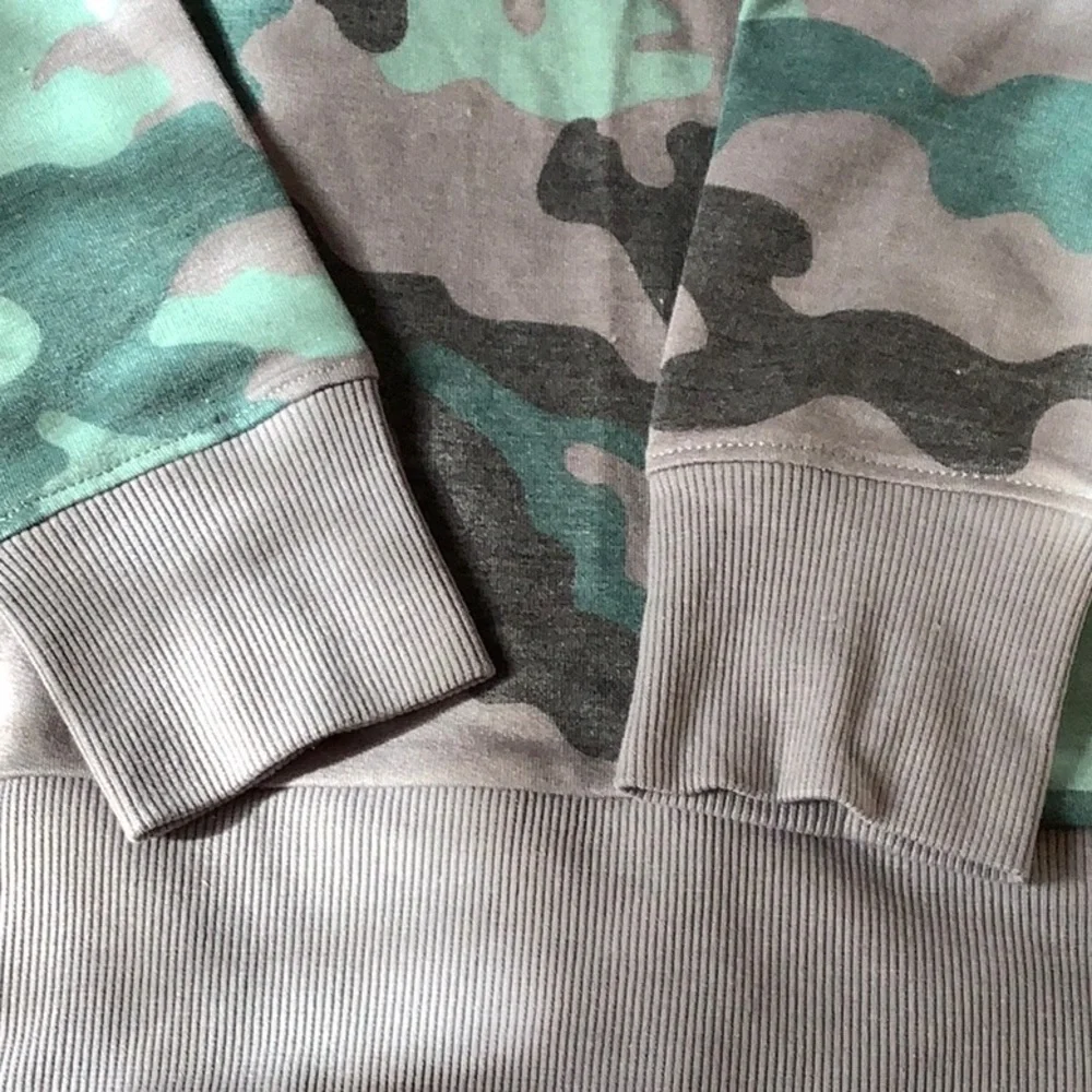 Crane Aldi’s Camo Athleisure Shirt SZ M NWT - Picture 5 of 6